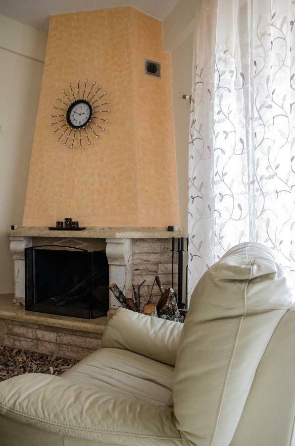 Pasithei Villa Pramanta Exteriör bild